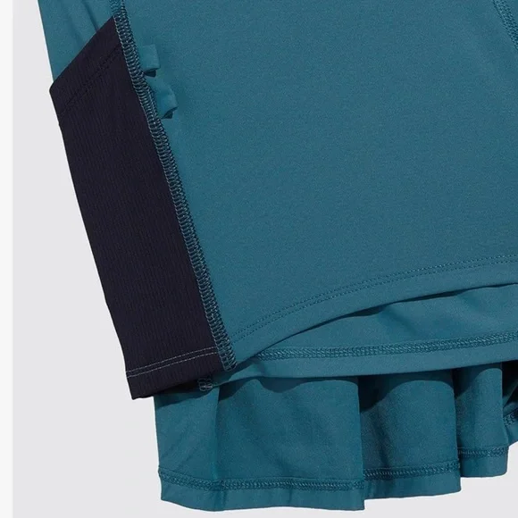 Vineyard Vines Performance Pleated Skort size XS - Picture 5 of 11